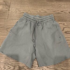 TNA Cozy Fleece Sweatpants in Light Gray